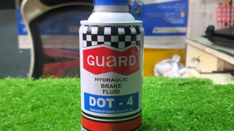 Best Brake Oil In Pakistan 2026: DOT 3 vs DOT 4, Brands And Prices